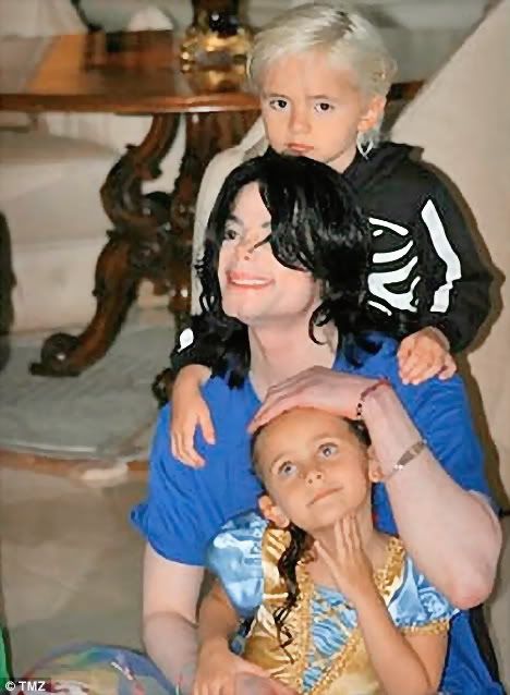 michael-jackson-with-his-children-1.jpg